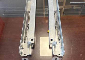 Prowadnica dolnego montażu GTV MODERN SLIDE 550 mm cichy domyk