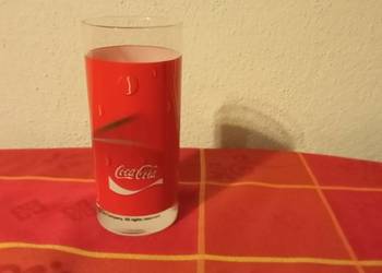 Szklanka coca cola motyw butelka