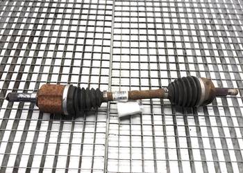 PÓŁOŚ PRAWY PRZÓD DACIA DUSTER 391016840R 1.5 116KM PRZEGUB