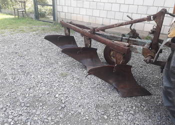 Pług  3-skibowy