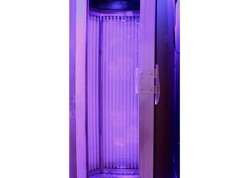 Solarium Stojące Tuba Opalająca Cometa 60 lamp + Szatnia / Kabina