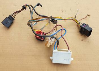 Audi TT 8N0 wiązka żarnik starter lampy xenon lewa 1307329