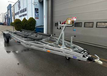 OD RĘKI - Nowa przyczepa podłodziowa DMC 3500 2 osie ładowność 2850 kg