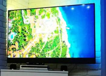 Telewizor 4K Philips 55PUS8804  Ambilight 3-stronny-Nagłośnienie 47W