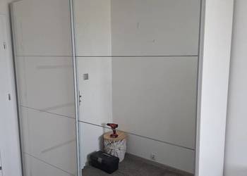 Szafa przesuwna 200 cm z lustrem