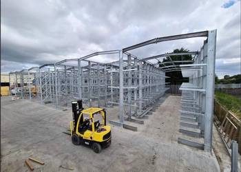 Regał magazynowy wspornikowy H600cm konstrukcja hali magazynu IPE270