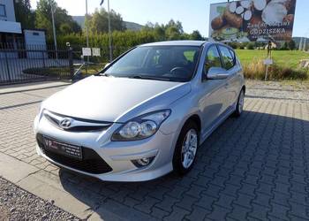 HYUNDAI I30 1.6CRDi 90KM LIFT Zarejestrowany K.Serwisowa Oryginalne szyby
