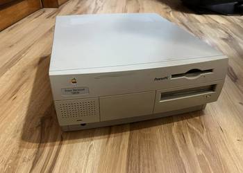 Zabytkowy komputer Apple Power Macintosh 7200/90
