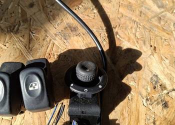 Przelacznik szyb i lusterek awaryjne i przelacznil centralki megane 1lift