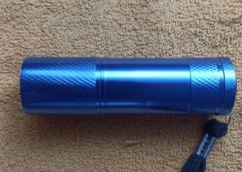 Sprzedam podręczną latarkę LED