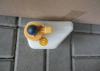 ZBIORNIK  WYRÓWNAWCZY PŁYNU HAMULCOWEGO FIAT PALIO SIENA UNO NOWY ORYGINAŁ