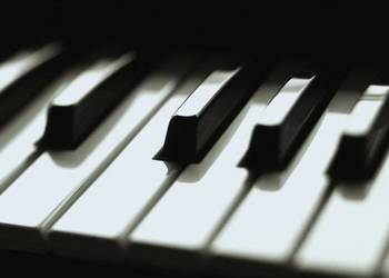 Nauka gry na fortepianie pianinie keyboardzie / nauka teorii muzyki