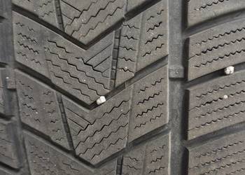 Opony zimowe 245/5519 suv