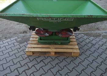 Rozsiewacz do nawozów Rotina 691B