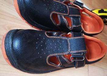 Buty robocze z blachą nr 44/wkład. 28.5 cm.