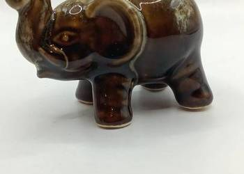 Figurka brązowego słonia
