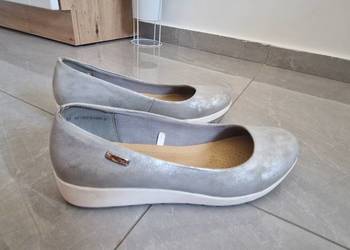 buty na koturnie koturny czółenka r 38 clara barlson srebrne białe