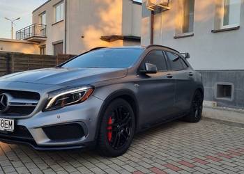 Mercedes-Benz GLA 45 AMG 4Matic Panorama Dach Harman Kardon Ambiente
