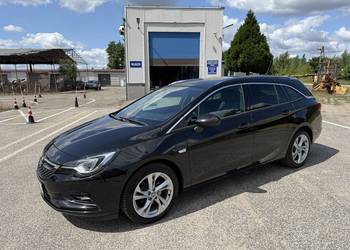 Opel Astra 1.4 BENZYNA Klimatronik Nawigacja Kamera Ledy Tempomat HAK