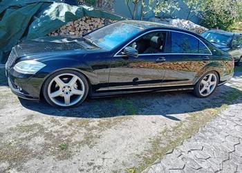 Mercedes S 550 z Japonii