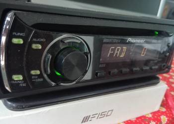Radio Pioneer DEH-1120MP CD MP3 AUX wyjście na wzmacniacz