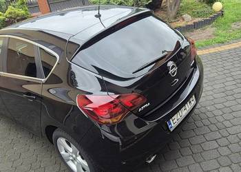 Opel Astra J 1.4 benzyna / jeden właściciel