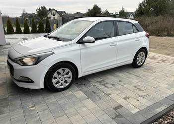 HYUNDAI I 20 2016