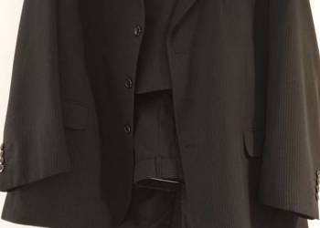 Sprzedam Garnitur Czarny Z Niebieską Nitka Trzyczęściowy Exellent