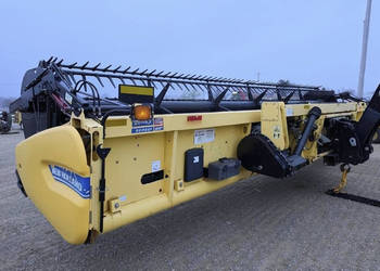 Heder zbożowy New Holland 880 CF-30 (2015)