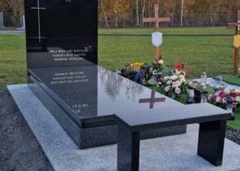 Nagrobek na piwnicę impala / szwed z posadzką i ławką nr.2264 ŚWIDNICA