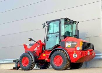 Ladowarka kolowa Caterpillar 907 H