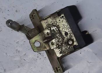 Opel Astra G II 2  zamek klapy tylnej tył 09130569