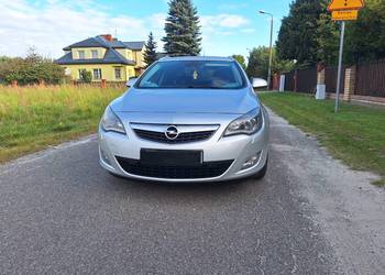 OPEL ASTRA J SPORTS TOURER 1,7 CDTI 2011 R.