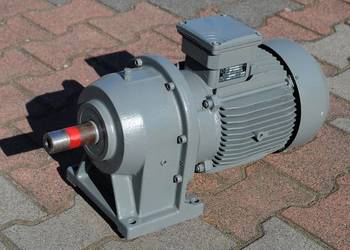 Motoreduktor 4kw. 212obr./min..