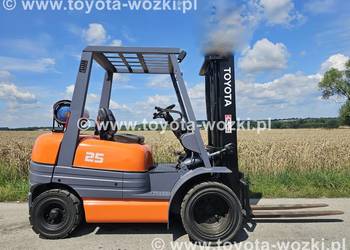 Wózek widłowy TOYOTA 6FG25 bliźniak 2500 kg TOYOTA 6FGF25 widlak Linde