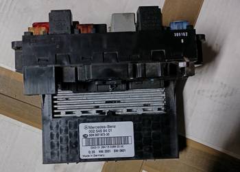 Mercedes C-klasa W203 Moduł SAM z bezpiecznikami, 0025459401