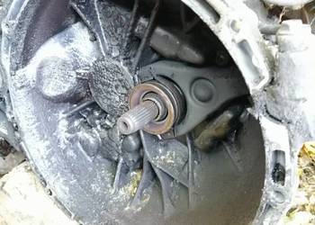 Skrzynia biegów 5. Nissan Almera N 16 silnik diesel 2,2 Di