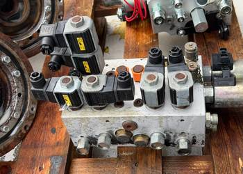Rozdzielacz hydrauliczny PARKER BRS 971200516