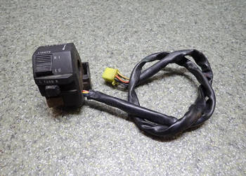 PRZEŁĄCZNIKI ŚWIATEŁ MANETKA LEWA WŁĄCZNIKI SUZUKI DR 600 85-89R