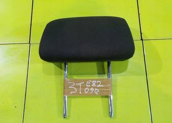 BMW 1 E88 09 zaglowek tyl