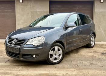 VW Polo 1.4 80 KM 2007 Klimatronic tempomat PDC hak alufelgi