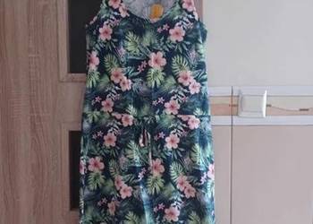 NOWA Śliczna sukienka damska w kwiaty