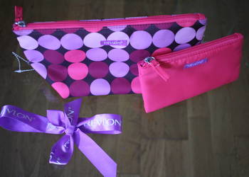 zestaw komplet Revlon kosmetyczka kosmetyki podróż