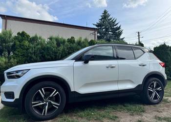 Sprzedam samochód osobowy Volvo XC 40 R-desing