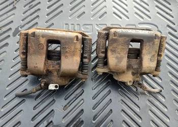 Zacisk hamulcowy jarzmo Bosh przód przednie fiat Stilo