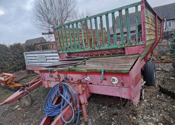 Przyczepa samozbierająca