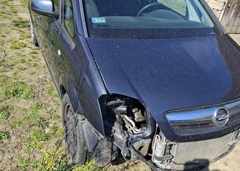 Meriva a części różne kolory