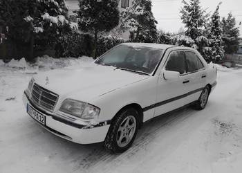 Mercedes c  1994 benzyna automat