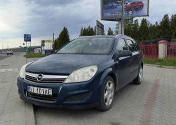 Opel Astra H 1.6 kombi 2007r klima dwa kpl opon