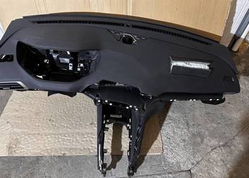 Deska rozdzielcza Peugeot 3008 II